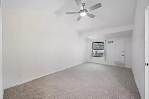 9702 Amberton Pkwy, Dallas, TX 75243 - Photo 15