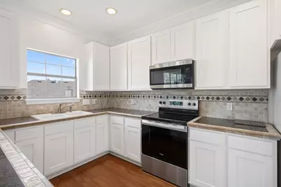 2824 Greenway Drive, Burleson, TX 76028 - Photo 7