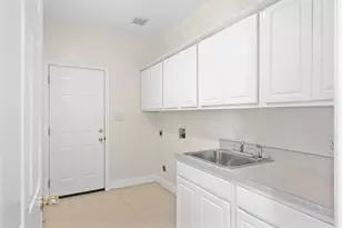 2824 Greenway Dr, Burleson, TX 76028 - Photo 25