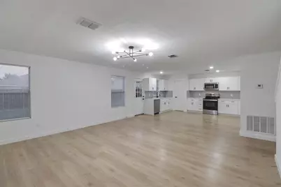 2924 Volturno Drive, Grand Prairie, TX 75052 - Photo 9