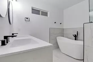 2924 Volturno Dr, Grand Prairie, TX 75052 - Photo 17