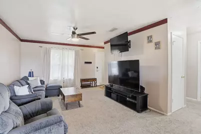 1813 Arkansas Street, Gainesville, TX 76240 - Photo 7