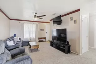 1813 Arkansas St, Gainesville, TX 76240 - Photo 7