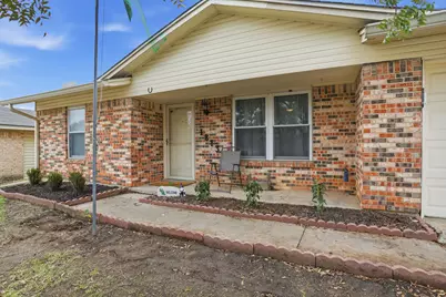 1813 Arkansas Street, Gainesville, TX 76240 - Photo 3