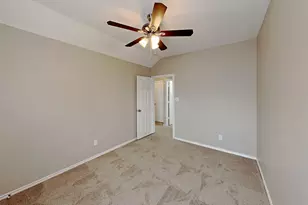 1477 Apenzell Ln, Lewisville, TX 75067 - Photo 5