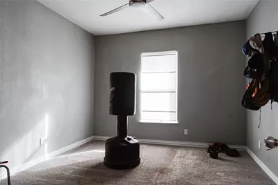 3758 Wayside Avenue, Fort Worth, TX 76110 - Photo 15