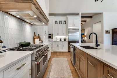 1517 Viridian Park Lane, Arlington, TX 76005 - Photo 9