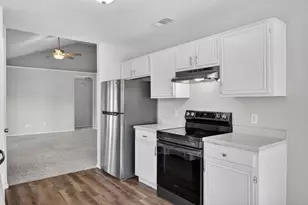 7328 Summerset Dr, Benbrook, TX 76126 - Photo 13