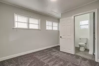 5809 Houghton Avenue, Fort Worth, TX 76107 - Photo 9