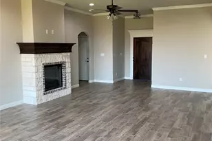 3005 Promenade Dr, Granbury, TX 76049 - Photo 3