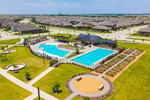 5024 Ressina Dr, Aubrey, TX 76227 - Photo 11