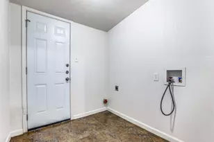 1628 Poplar St, Dallas, TX 75215 - Photo 11