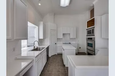 6005 Fir Court, McKinney, TX 75070 - Photo 9