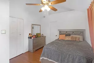 4937 Lomax Dr, Dallas, TX 75227 - Photo 13