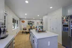 9835 Estate Ln, Dallas, TX 75238 - Photo 11