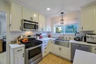 9835 Estate Ln, Dallas, TX 75238 - Photo 9