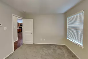 3025 Iris Dr, Lancaster, TX 75146 - Photo 11