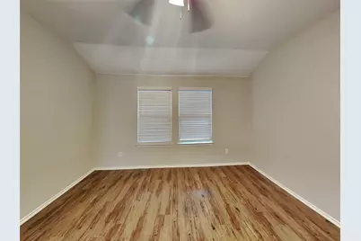 3025 Iris Drive, Lancaster, TX 75146 - Photo 5