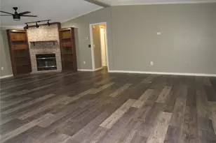 2151 Crockett St, Sanger, TX 76266 - Photo 5