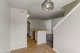 9823 Walnut St, Dallas, TX 75243 - Photo 21