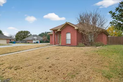 2029 Laney Drive, Sanger, TX 76266 - Photo 3