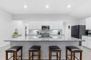 437 Falcon Wy, Azle, TX 76020 - Photo 9