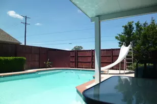 237 Bricknell Ln, Coppell, TX 75019 - Photo 3