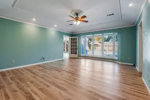 1807 S Crest, Carrollton, TX 75006 - Photo 19