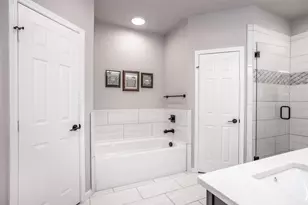 1135 Vintage Ave, Gainesville, TX 76240 - Photo 19