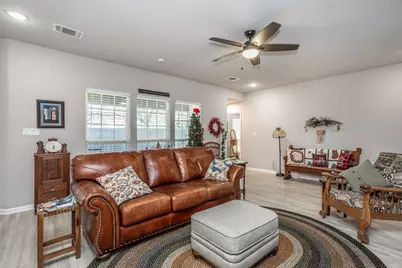 1135 Vintage Avenue, Gainesville, TX 76240 - Photo 7