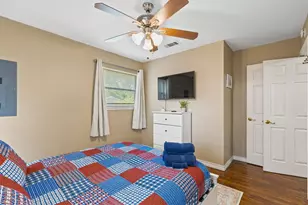 107 S Sheppard Dr, Euless, TX 76040 - Photo 11