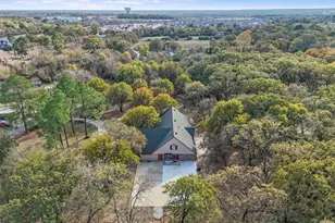 1522 Oakwood Dr, Denton, TX 76205 - Photo 3