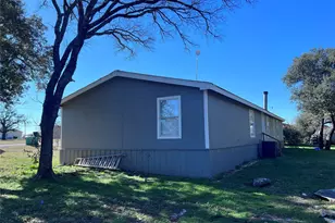 285 Sorrel Ct, Stephenville, TX 76401 - Photo 1