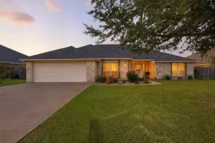 616 Parker Ln, Granbury, TX 76048 - Photo 5
