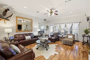 616 Parker Ln, Granbury, TX 76048 - Photo 11