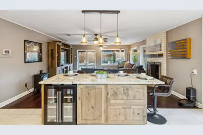 1608 Chaparral Court, Grapevine, TX 76051 - Photo 19