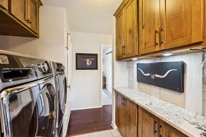 1608 Chaparral Court, Grapevine, TX 76051 - Photo 21