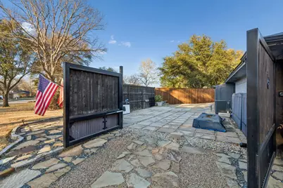 1608 Chaparral Court, Grapevine, TX 76051 - Photo 11