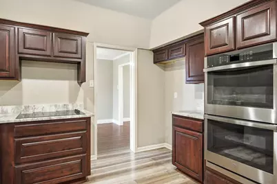 5600 Choctaw Drive, Granbury, TX 76049 - Photo 7