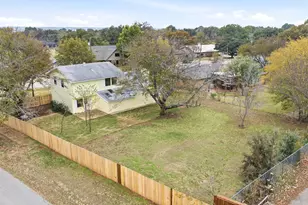 5600 Choctaw Dr, Granbury, TX 76049 - Photo 25