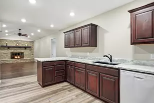 5600 Choctaw Dr, Granbury, TX 76049 - Photo 3