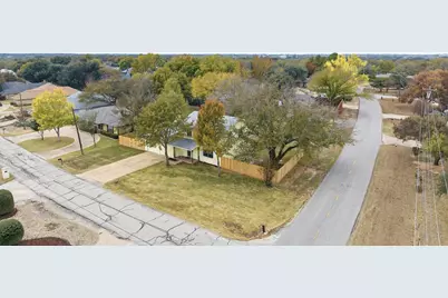 5600 Choctaw Drive, Granbury, TX 76049 - Photo 1