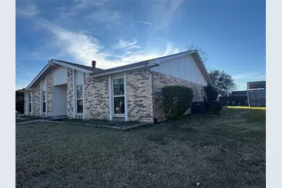 2125 Kings Road, Carrollton, TX 75007 - Photo 3