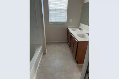 10548 Flagstaff Run, Fort Worth, TX 76140 - Photo 15