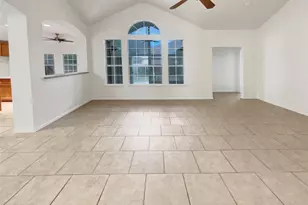 2601 Crestwood Dr, Burleson, TX 76028 - Photo 13