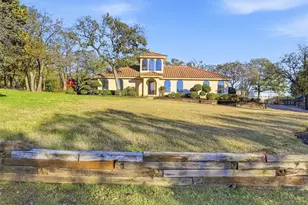 612 Shady Oaks Trail, Burleson, TX 76028 - Photo 3