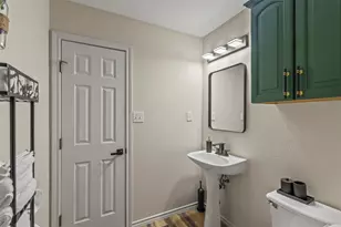 1522 Oakwood Dr, Denton, TX 76205 - Photo 7