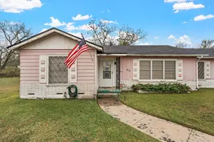 812 Hubert St, Waco, TX 76704 - Photo 3