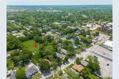 208 Farley, Waxahachie, TX 75165 - Photo 5