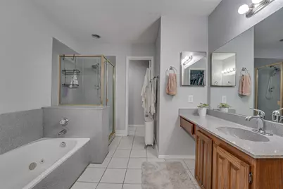 210 Wilshire Drive, Glenn Heights, TX 75154 - Photo 23